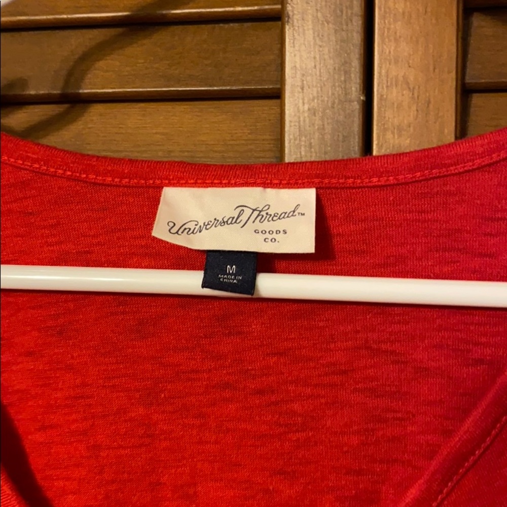 Universal Thread shirt - Picture 3 of 3